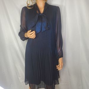 NANETTE LEPORE Metallic Shimmer Bow Tie Pleated Shift Dress Midnight Blue Sz 4
